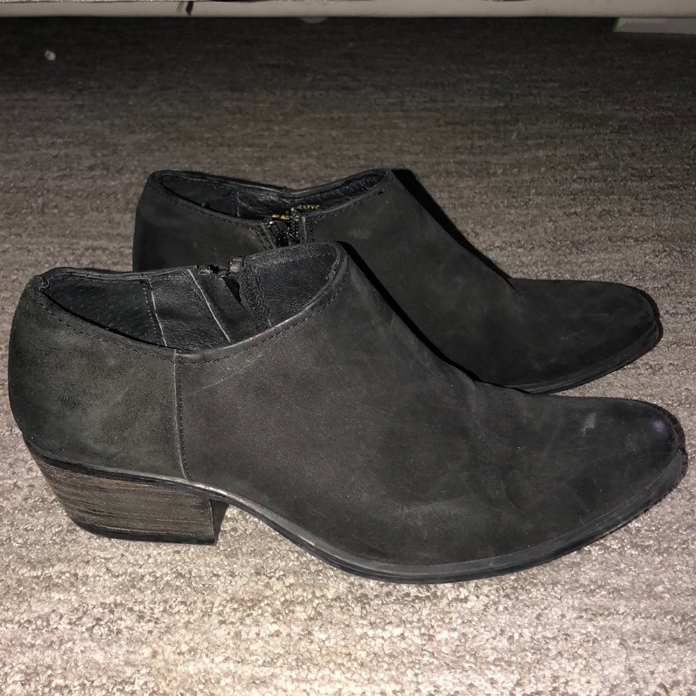Black Steve Madden ankle booties